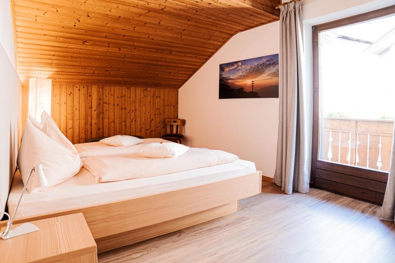 Ferienwohnungen Schweitzer Partschins Exterior foto